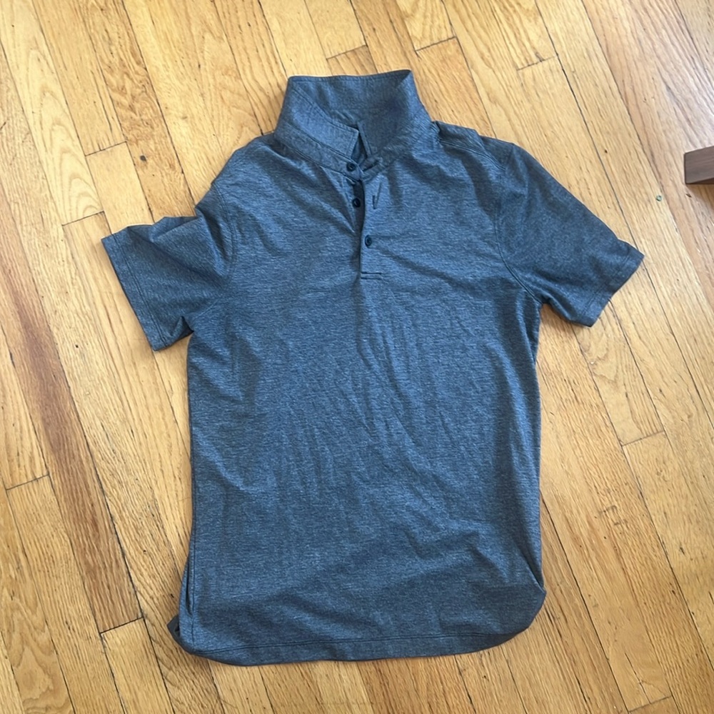 Lululemon men’s polo grey